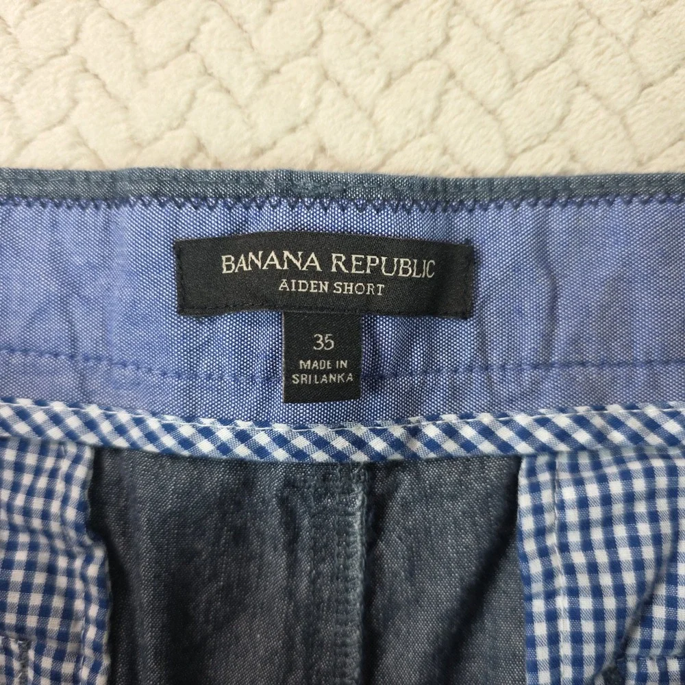 Banana Republic Aiden Shorts Mens 35 Blue Chambray Slim Fit Flat Front 10 Inseam
